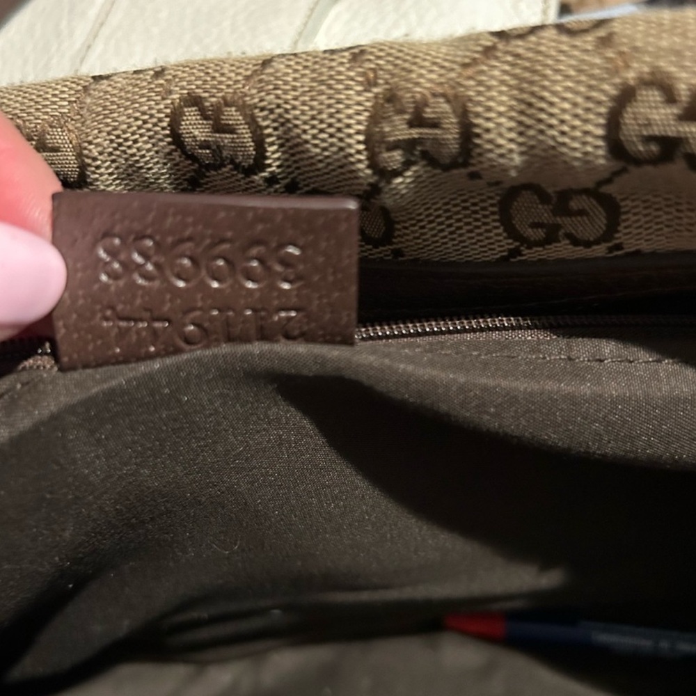 Gucci - Picture 3 of 8